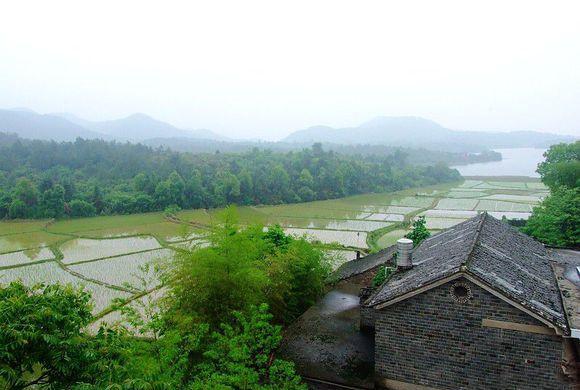 beat365平台入口:2017全国幼师工资曝光,你拖后腿了吗?(图1) beats365唯一官网