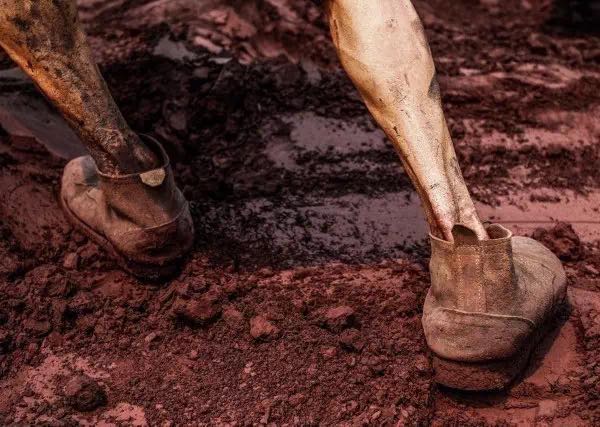 【beat365平台入口】没关警灯引不满急救医生被打伤(图1) beats365唯一官网